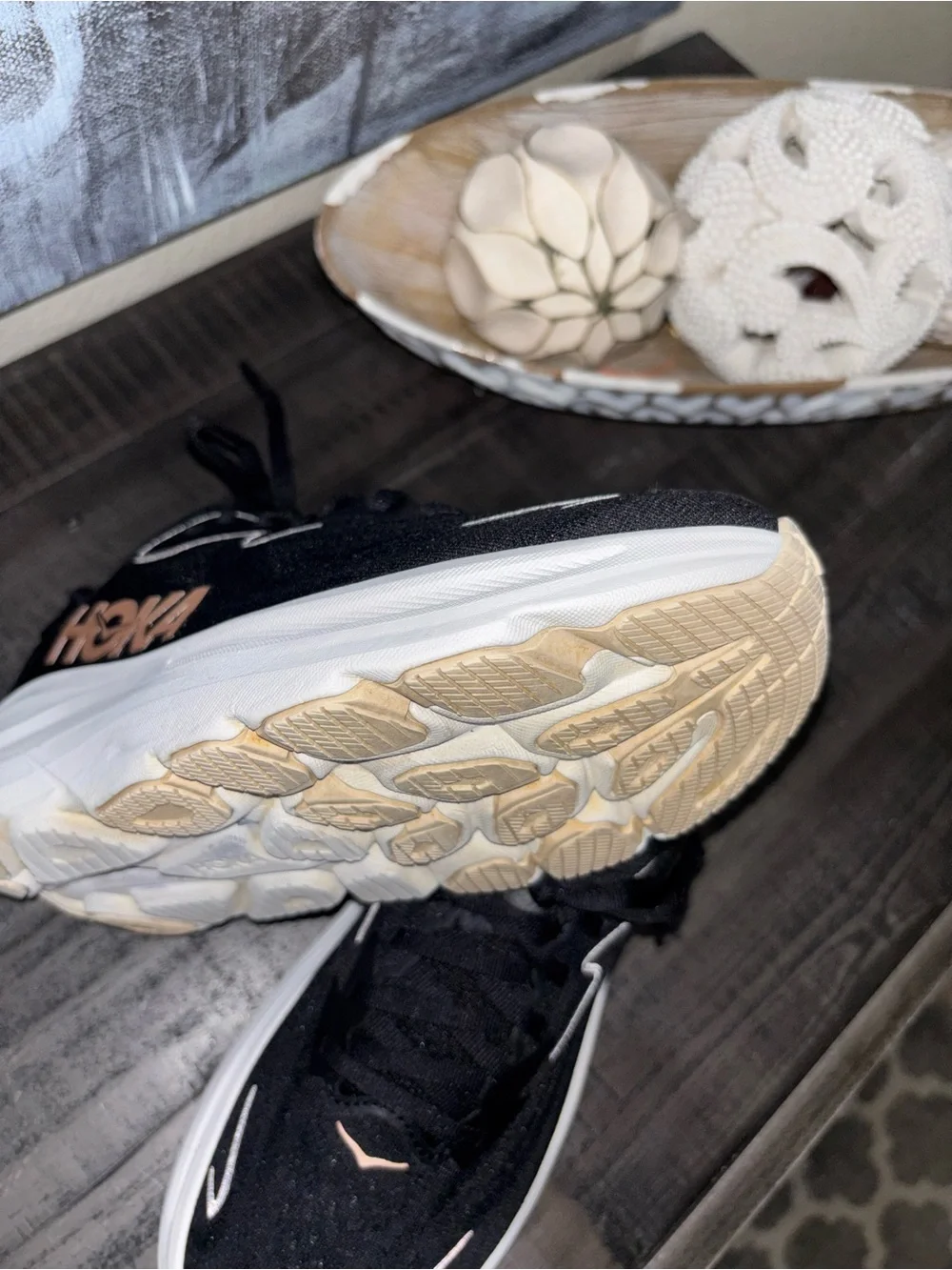 HOKA Women's Clifton 10 running shoes SZ 9B